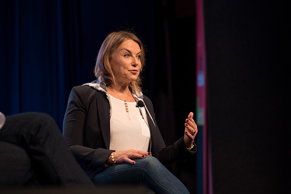 Esther Perel portréja