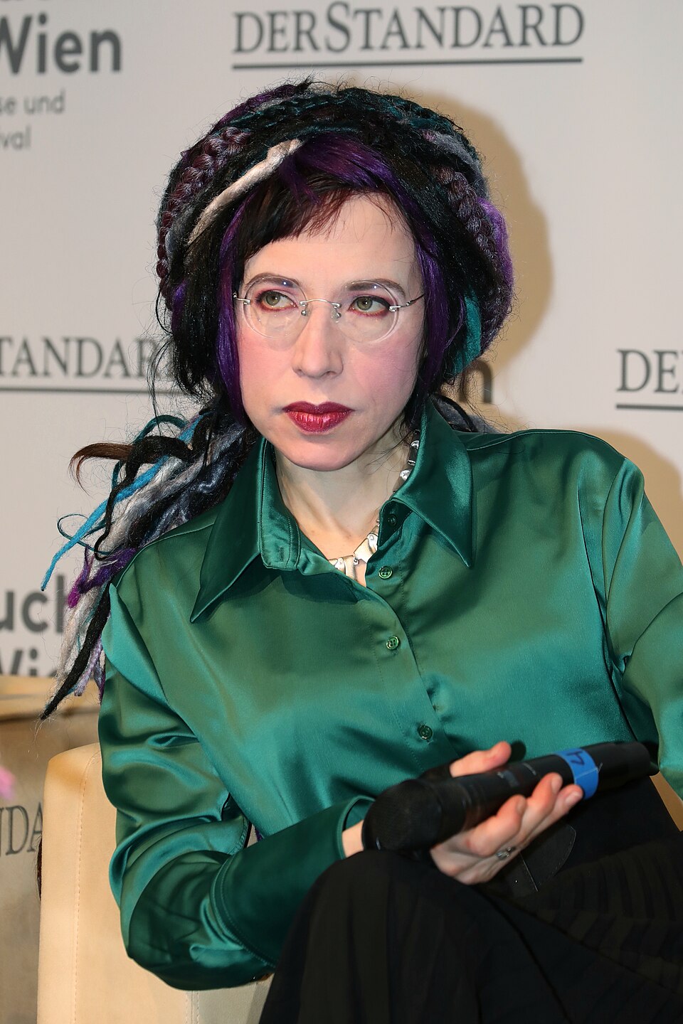 Sofi Oksanen portréja