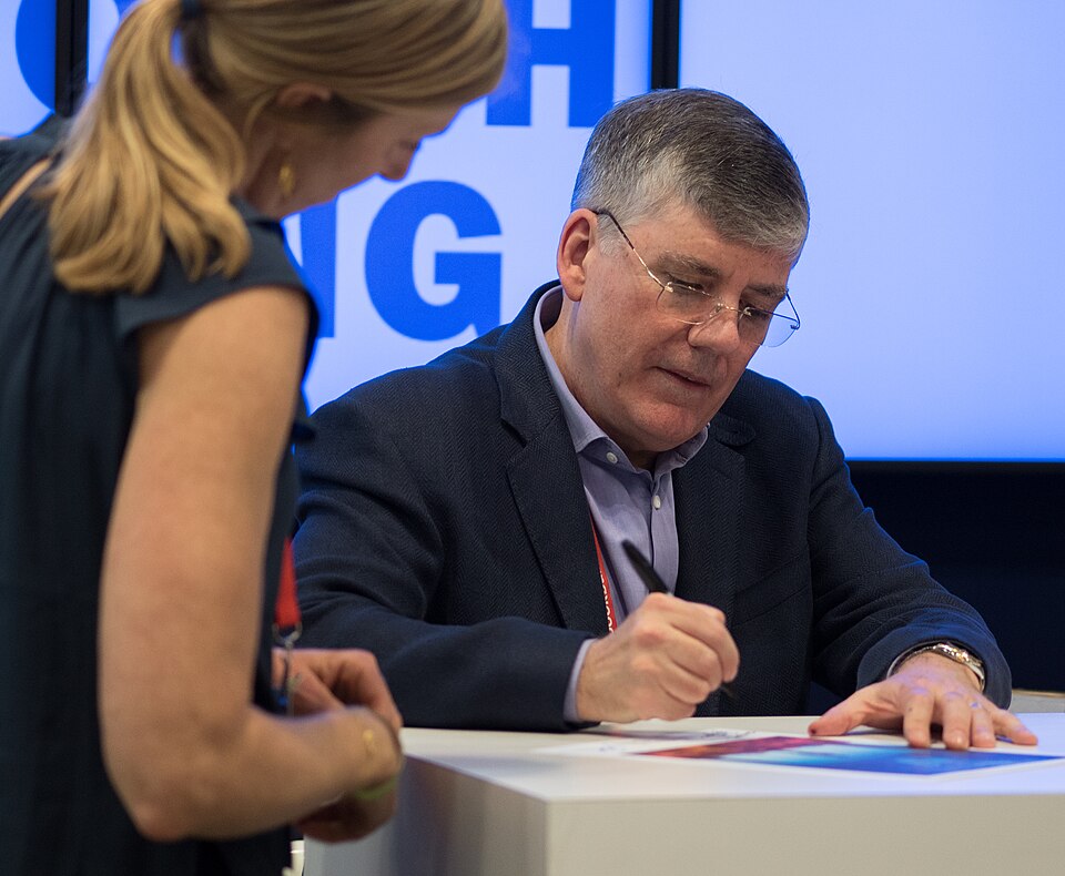 Rick Riordan portréja