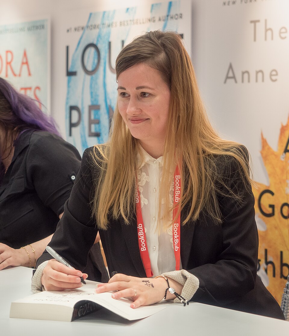 Tamsyn Muir portréja