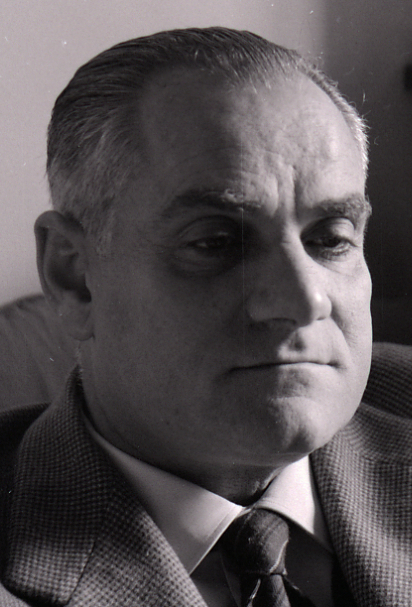Alberto Moravia portréja