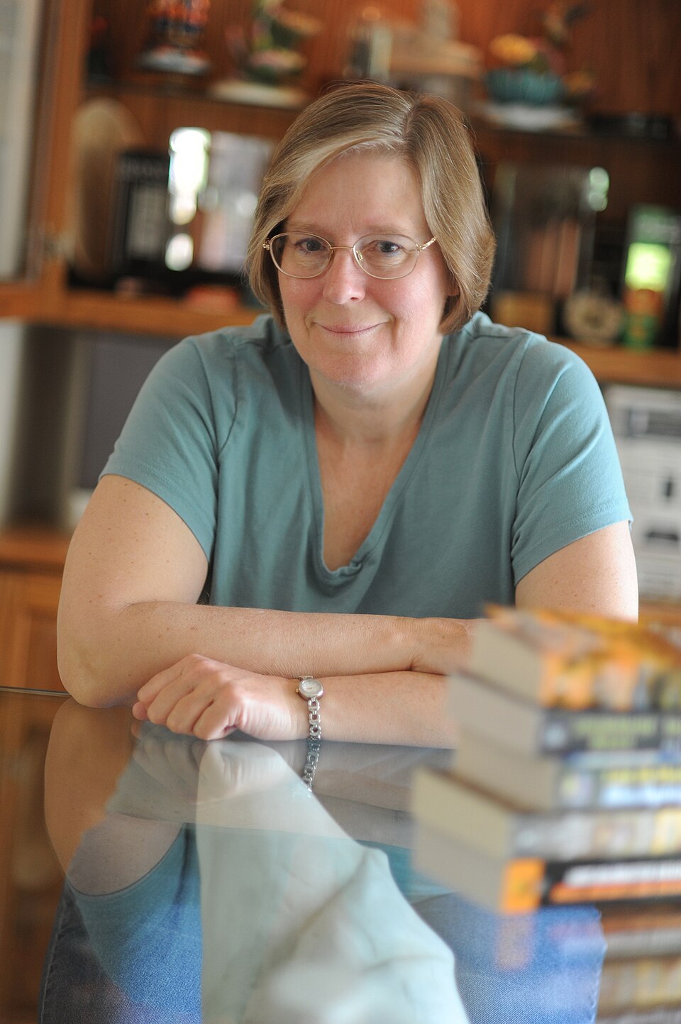 Lois McMaster Bujold portréja