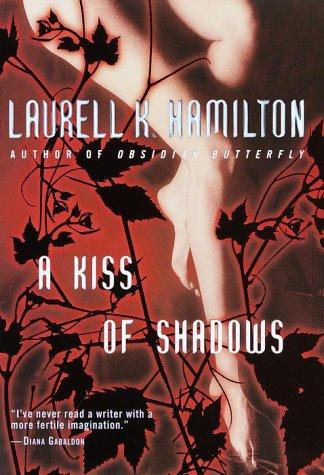Árnyak csókja – Laurell K. Hamilton borító