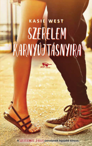 Szerelem karnyújtásnyira – Kasie West borító