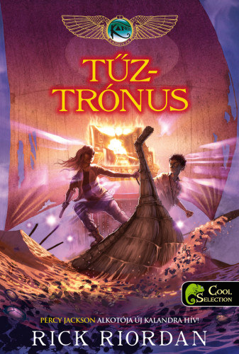 Tűztrónus – Rick Riordan borító