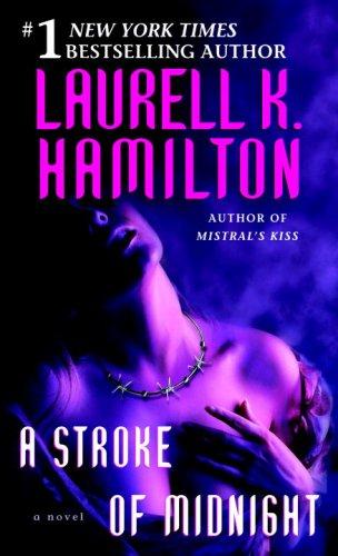 Az éjfél simogatása – Laurell K. Hamilton borító